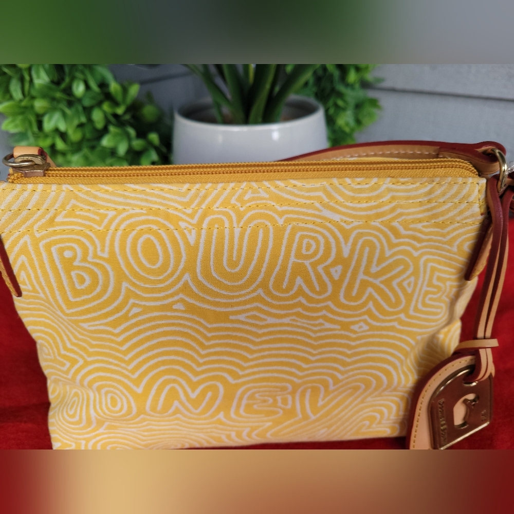 Dooney & Bourke Vintage Yellow Patterned Women's Bag - Picture 3 of 11